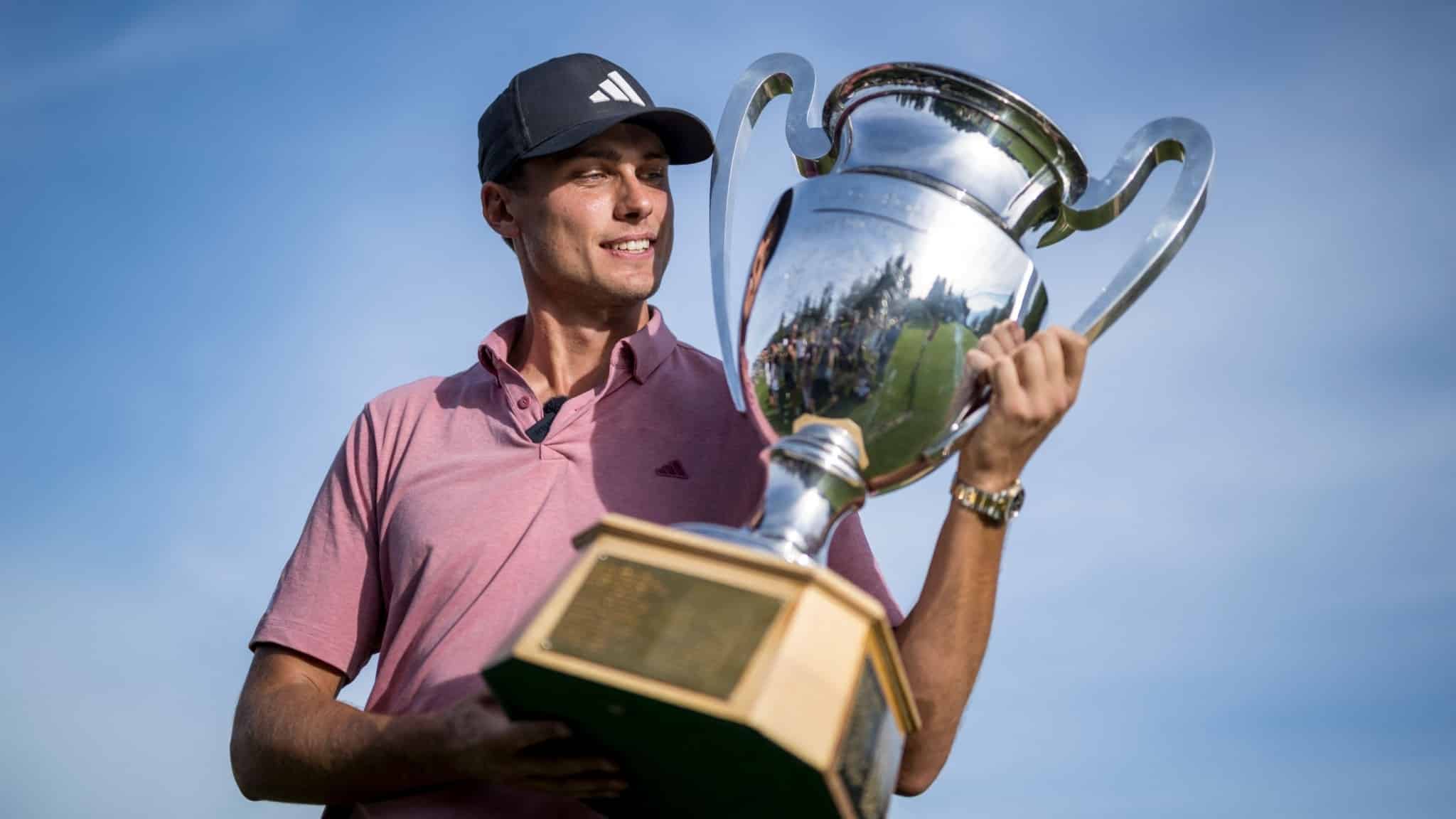 découvrez l'affrontement captivant entre adam scott et ludvig åberg dans cet événement sportif palpitant. suivez l'intensité de cette confrontation et explorez les talents de ces deux joueurs d'exception.