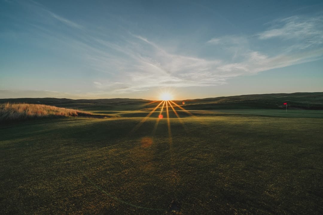 découvrez notre parcours de golf spectaculaire, idéal pour les golfeurs de tous niveaux. profitez d'un cadre naturel époustouflant, de défis passionnants et de services haut de gamme pour une expérience inoubliable sur le green.